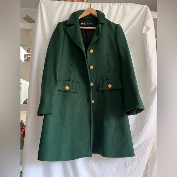 Zara coat - Picture 1 of 3